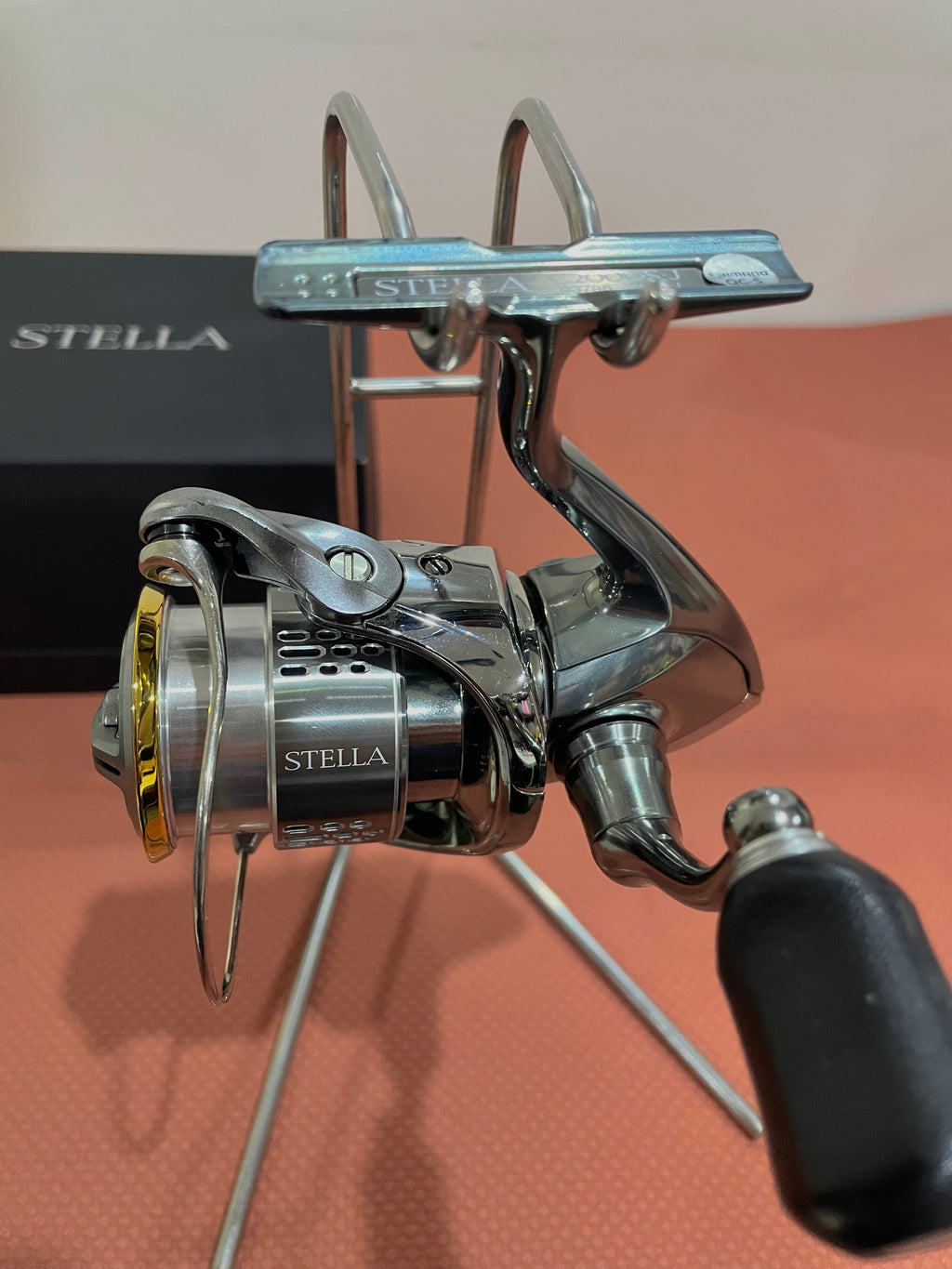 Shimano Stella C2000S (2018) – Like New | Made in Japan