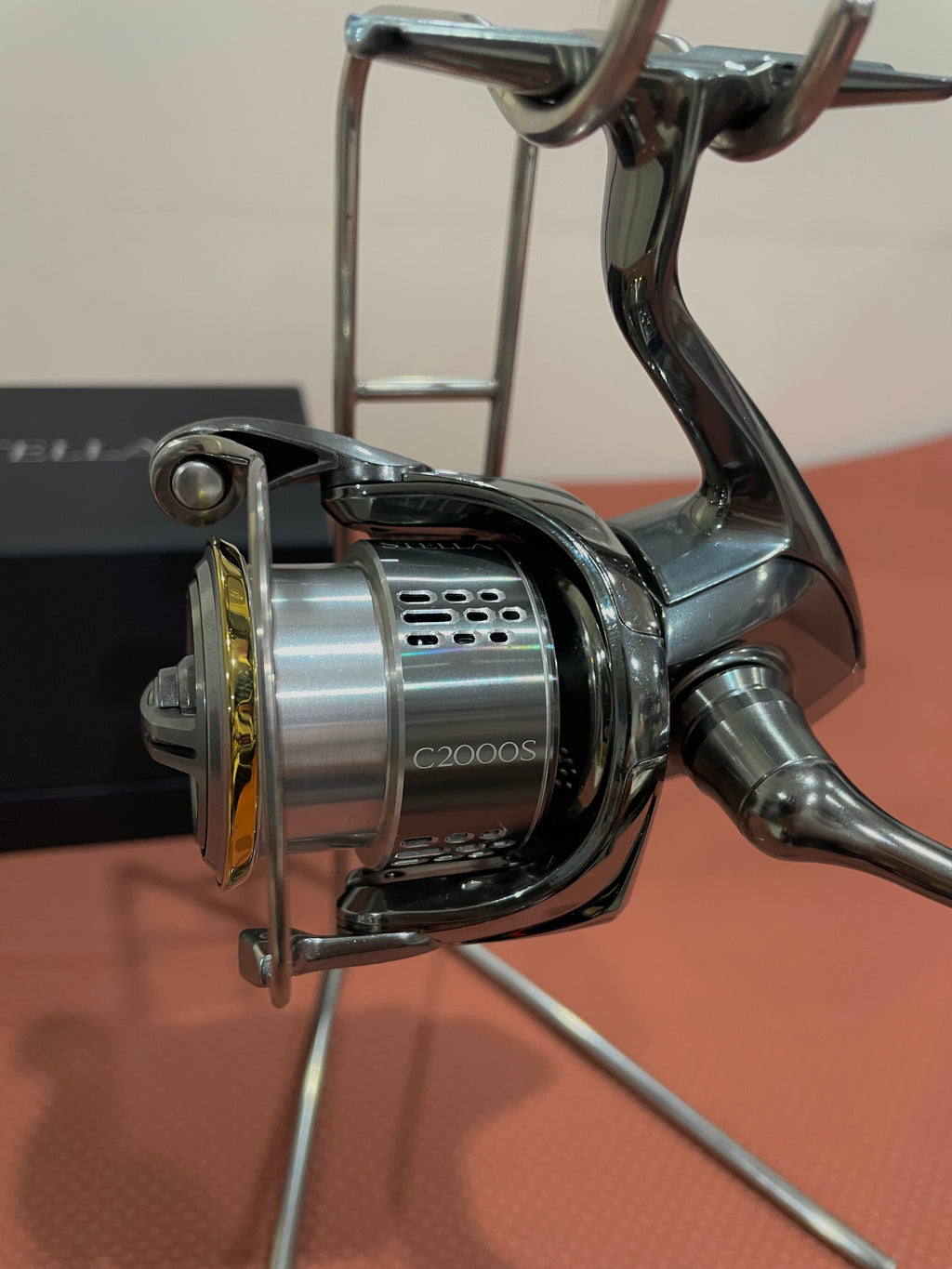 Shimano Stella C2000S (2018) – Like New | Made in Japan